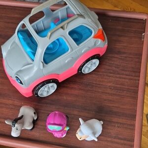 Fisher-price Little Peoplel  Car with Sound One Figure  Two Animals. Gently Used